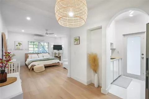 750 Espanola Way #6, Miami Beach, FL 33139