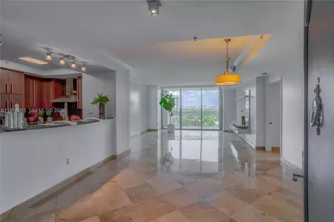 3400 SW 27th Ave #906, Miami, FL 33133