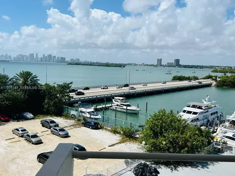 7904 West Dr #508, North Bay Village, FL 33141