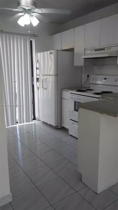 2765 W 62nd Pl #203, Hialeah, FL 33016