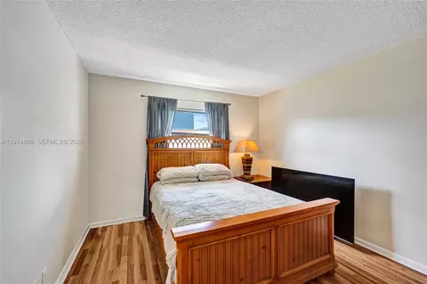 Bedroom - 324 SE 10th St #208, Dania Beach, FL 33004 photo 7 of 10