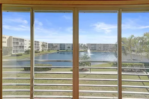 View/Area - 324 SE 10th St #208, Dania Beach, FL 33004 photo 1 of 5