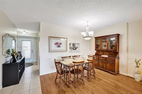 Dining - 324 SE 10th St #208, Dania Beach, FL 33004 photo 3 of 7