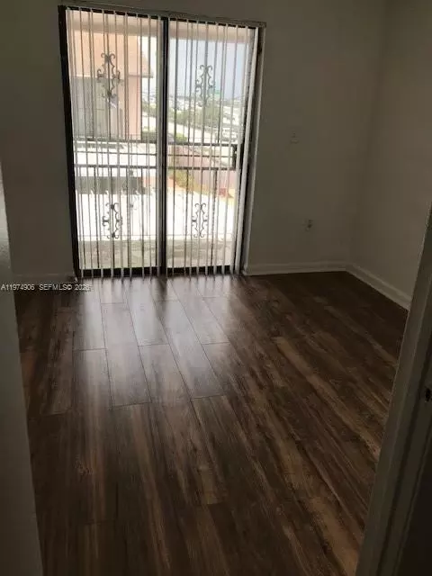 5400 W 20th Ave #101, Hialeah, FL 33016 photo 5