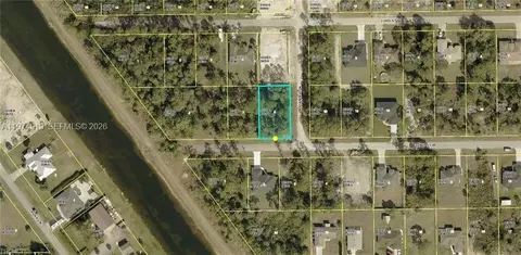 3002 W 22nd St, Lehigh Acres, FL 33971