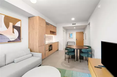 11 NE 6th St #2104, Miami, FL 33132