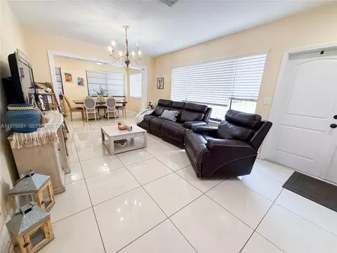 Other - Undisclosed, Hialeah, FL 33012 photo 2 of 5