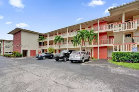4731 NW 10th Ct #314, Plantation, FL 33313