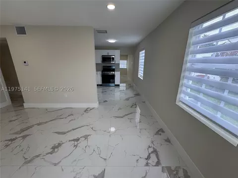 6324 E 6th Ave, Hialeah, FL 33013 photo 10