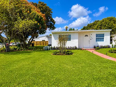 Exterior - 6324 E 6th Ave, Hialeah, FL 33013 photo 2 of 2