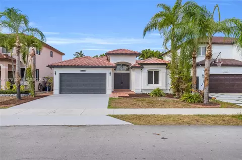 16333 SW 68th Ter, Miami, FL 33193