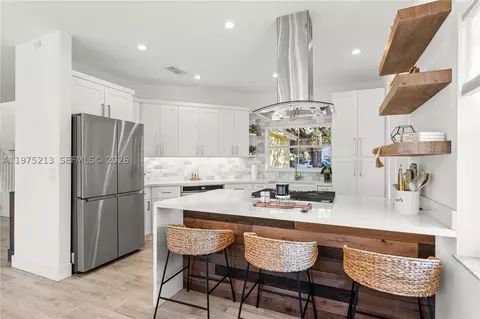 20775 NW 1st St, Pembroke Pines, FL 33029