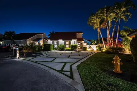 12755 SW 60th Ln, Miami, FL 33183