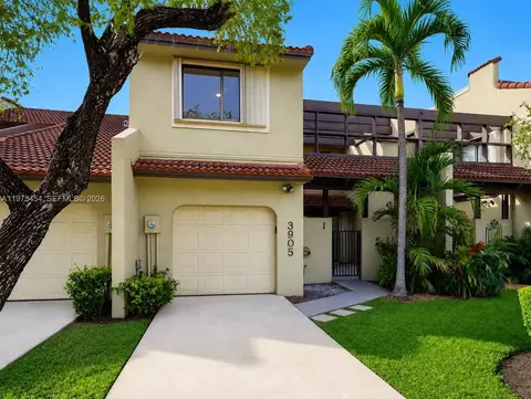 3905 Adra Ave #J-46B, Doral, FL 33178