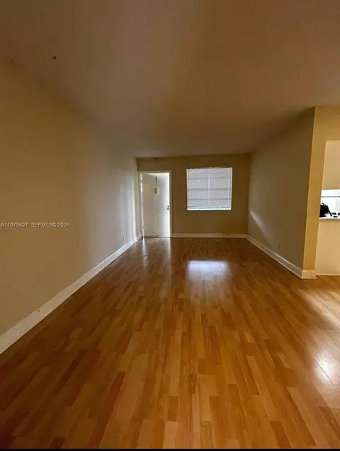 1100 NE 1st Ct #312, Hallandale Beach, FL 33009
