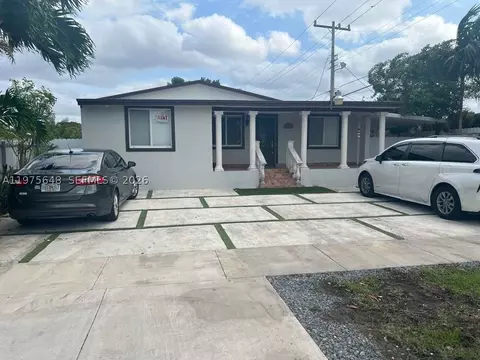 4365 W 1st Ave, Hialeah, FL 33012