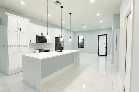 4703 Elva Ave S, Lehigh Acres, FL 33976
