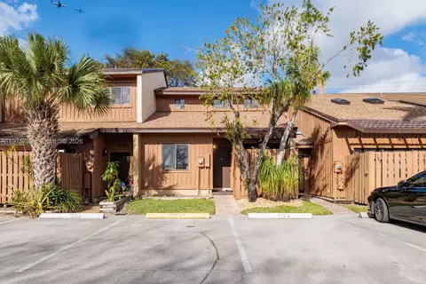4169 S Pine Island Rd, Davie, FL 33328