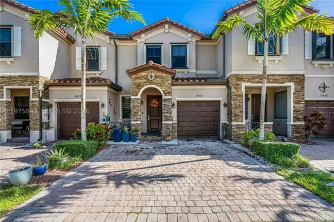 11428 SW 254th St, Homestead, FL 33032