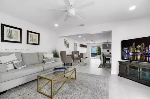 617 NW 30th Ct, Wilton Manors, FL 33311