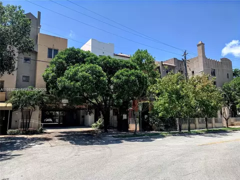 2630 SW 28th St #51, Miami, FL 33133