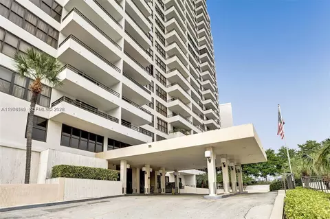 2500 Parkview Dr #1912, Hallandale Beach, FL 33009