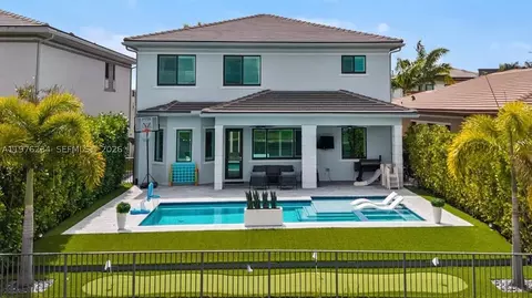 10915 Vista Ter, Parkland, FL 33076