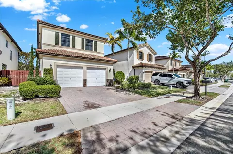 9243 SW 227th Ter, Cutler Bay, FL 33190