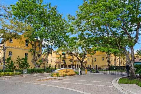 2540 SW 14th Ave #206, Fort Lauderdale, FL 33315