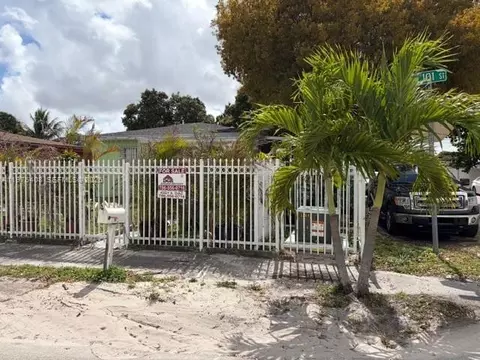 2994 NW 101st St, Miami, FL 33147