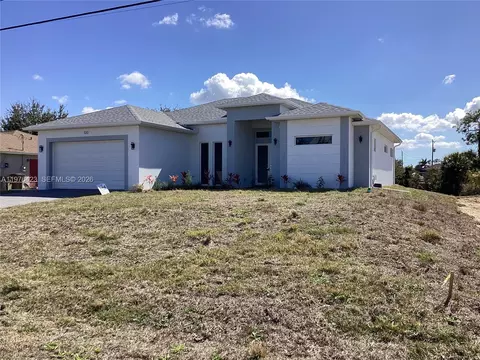 1120 NE 32nd Ln, Cape Coral, FL 33990