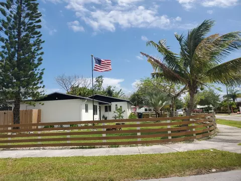 20125 SW 106th Ave, Cutler Bay, FL 33189