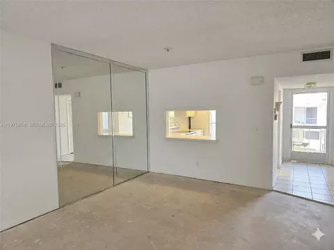 330 SE 2nd St #403H, Hallandale Beach, FL 33009