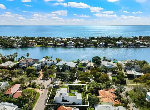 741 Harbor Dr, Key Biscayne, FL 33149