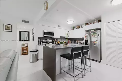 2621 SW 12th Ter, Fort Lauderdale, FL 33315