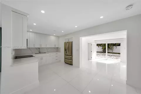 Kitchen - 5635 W 13th Ct, Hialeah, FL 33012 photo 4 of 4