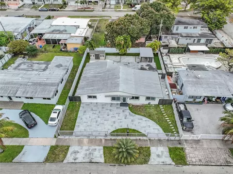 View/Area - 5635 W 13th Ct, Hialeah, FL 33012 photo 2 of 5
