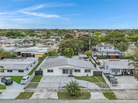 View/Area - 5635 W 13th Ct, Hialeah, FL 33012 photo 1 of 5
