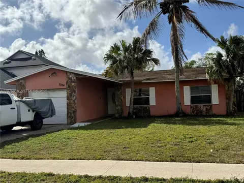 7704 SW 8th Ct, North Lauderdale, FL 33068