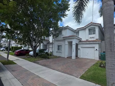11525 NW 71st St, Doral, FL 33178