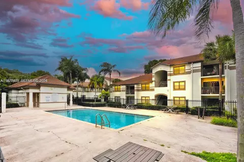 650 S Park Rd #24-5, Hollywood, FL 33021