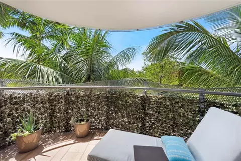 2155 Washington Ct #309, Miami Beach, FL 33139