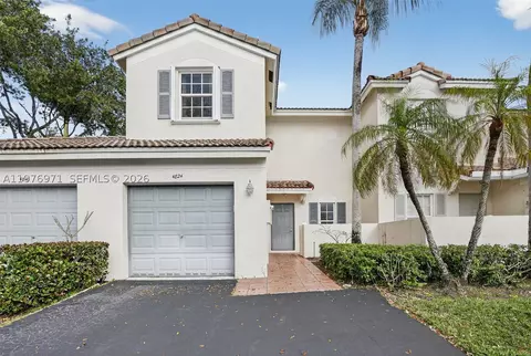 4824 SW 32nd Ter, Fort Lauderdale, FL 33312