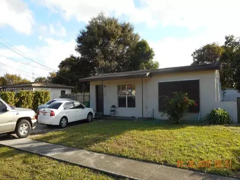 800 NW 33rd Ave, Lauderhill, FL 33311