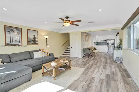 4525 NE 21st Ave #5, Fort Lauderdale, FL 33308