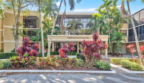 16200 Golf Club Rd #102, Weston, FL 33326