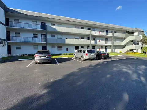 8330 Sands Point Blvd #N208, Tamarac, FL 33321