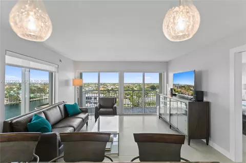 2611 N Riverside Dr #901, Pompano Beach, FL 33062