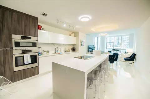 851 NE 1st Ave #811, Miami, FL 33132