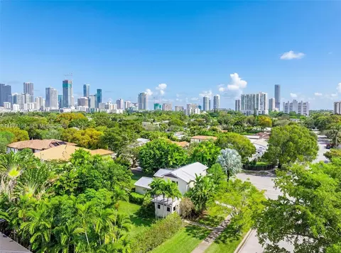 701 SW 27th Rd, Miami, FL 33129